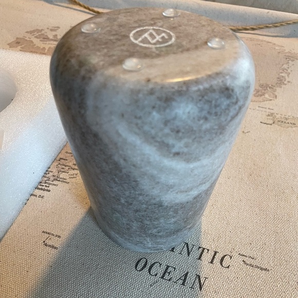 🆕NIB The Citizenry RIYA Marble Toothbrush Holder (open box/flaw) - Picture 4 of 7